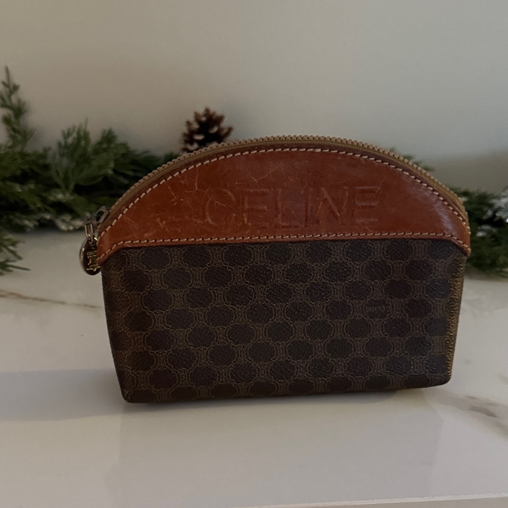 Celine Pouch - Picture 3 of 7